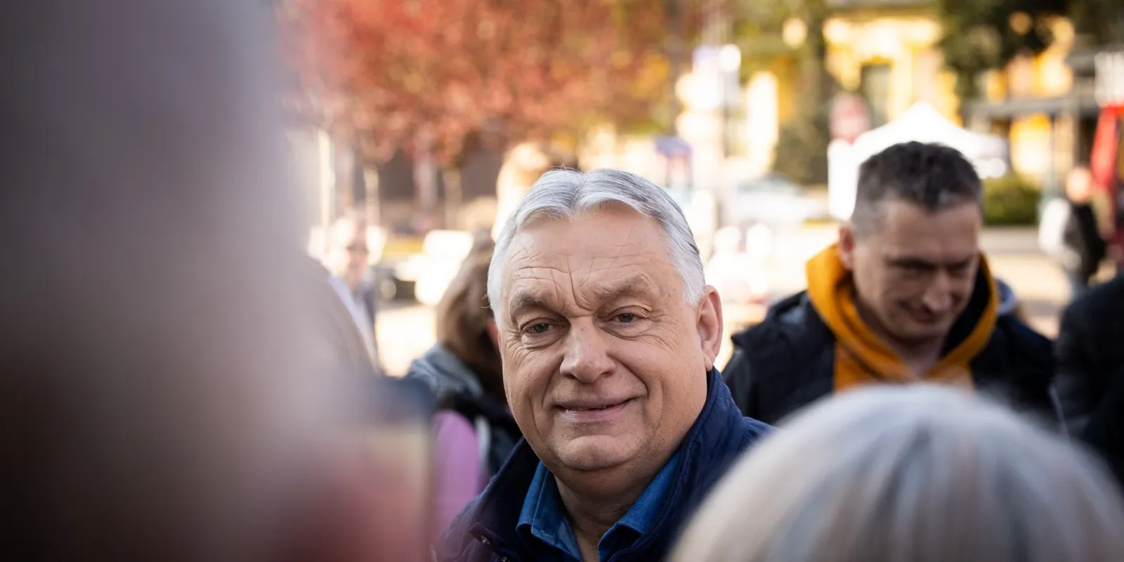 Egymillió kézfogás: Dübörög Orbán Viktor kampányzáró körútja – Galéria