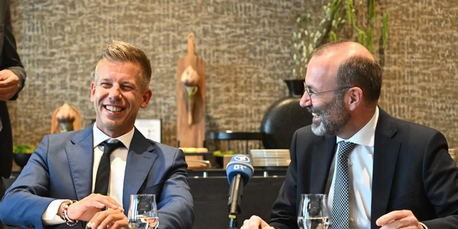 Magyar Péteren Brüsszel mindent behajt