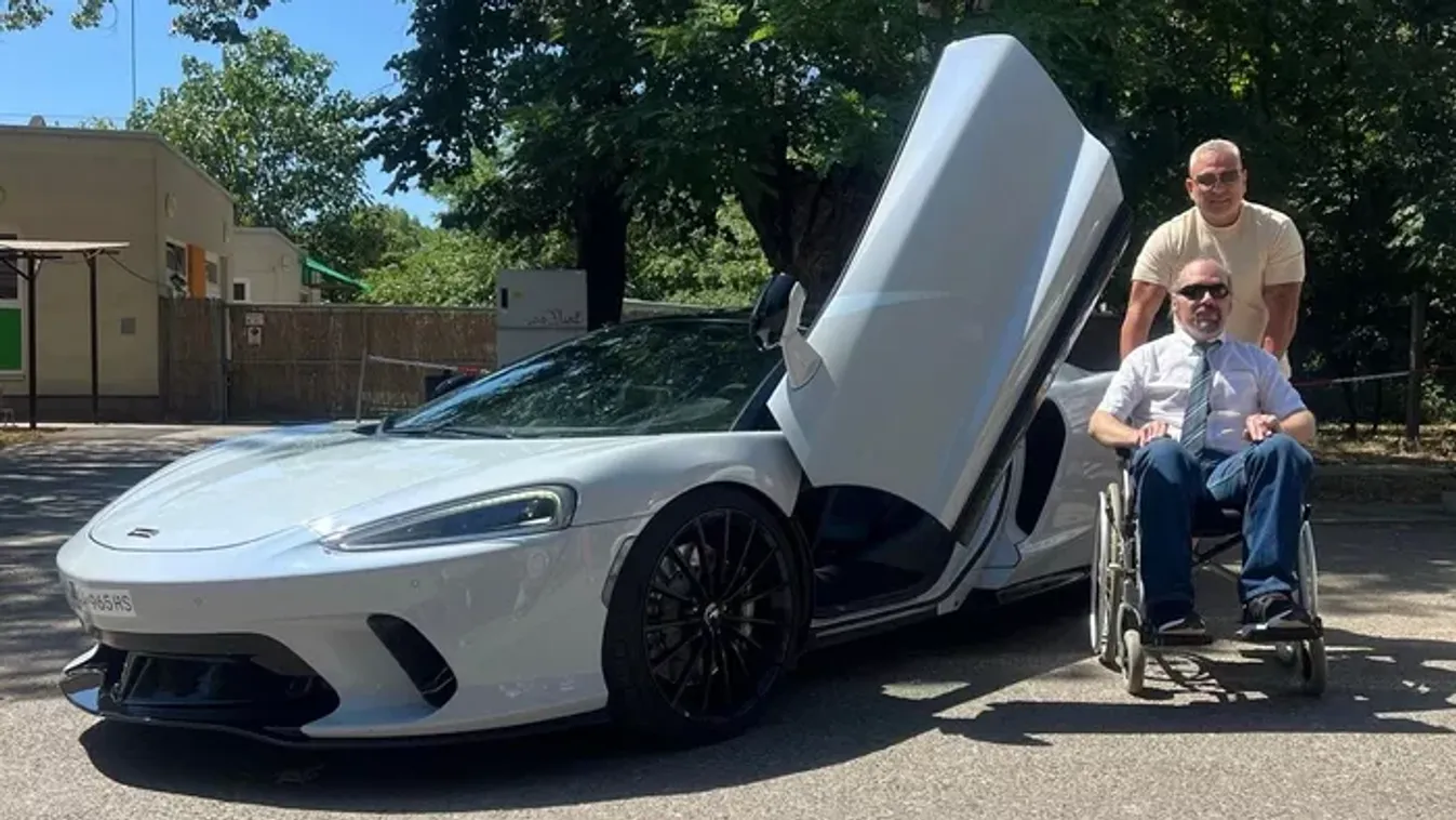 Különdíjat nyert az izomsorvadással küzdő makettzseni