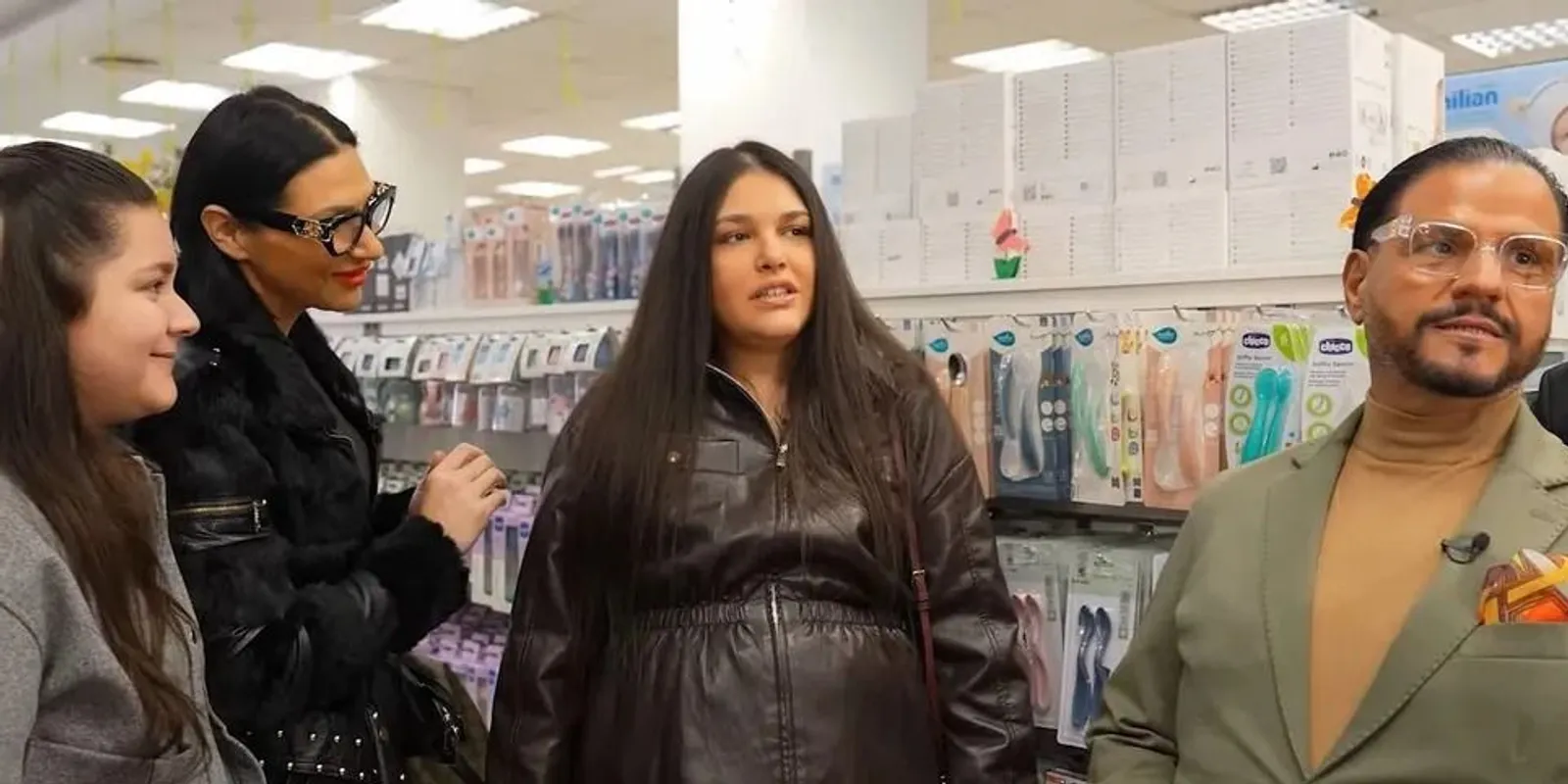 Emilio és Tina: "Napok választanak el minket a picikénktől"