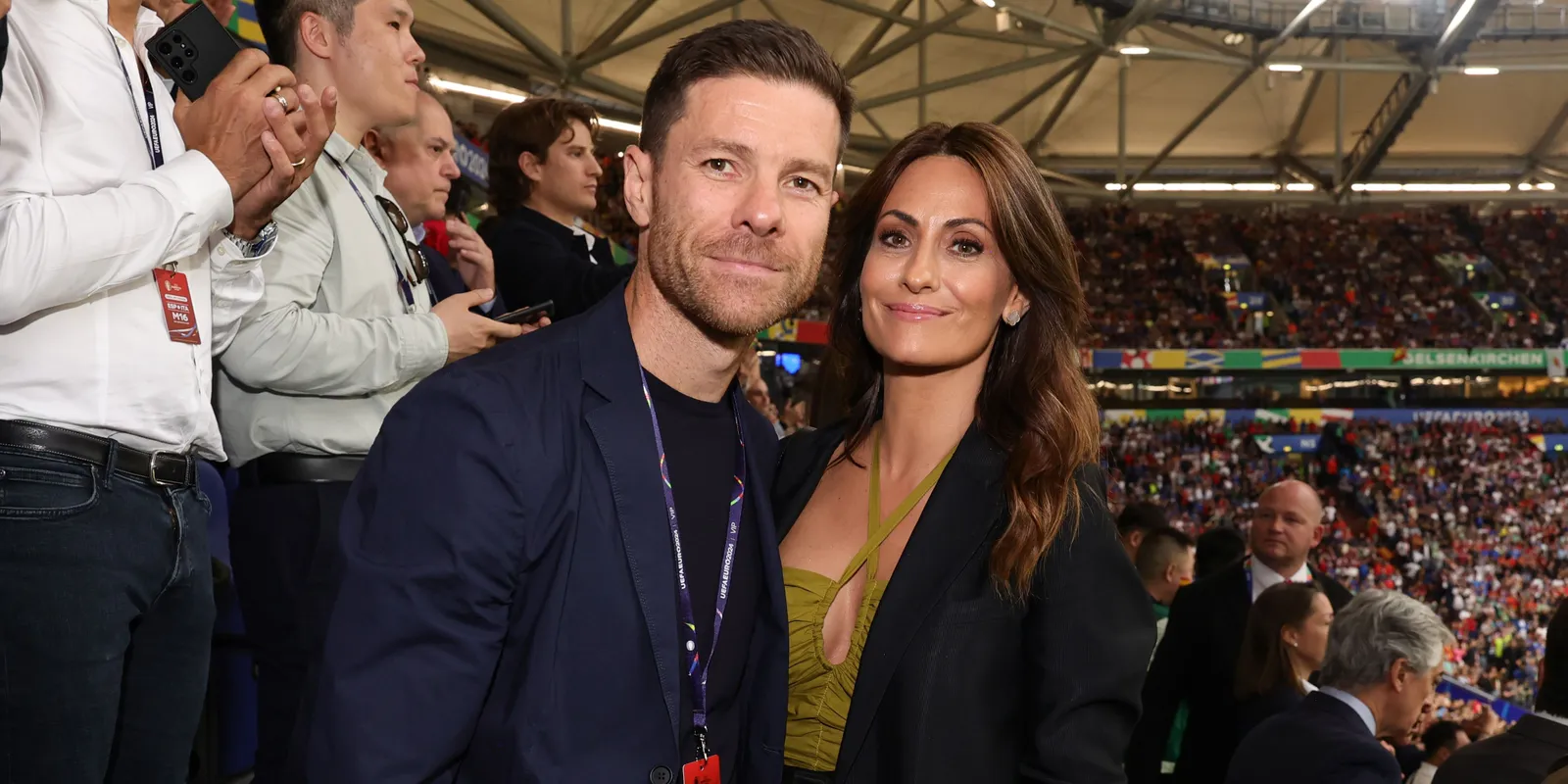 Xabi Alonso felesége árulkodó fotóval hozta lázba Liverpoolt