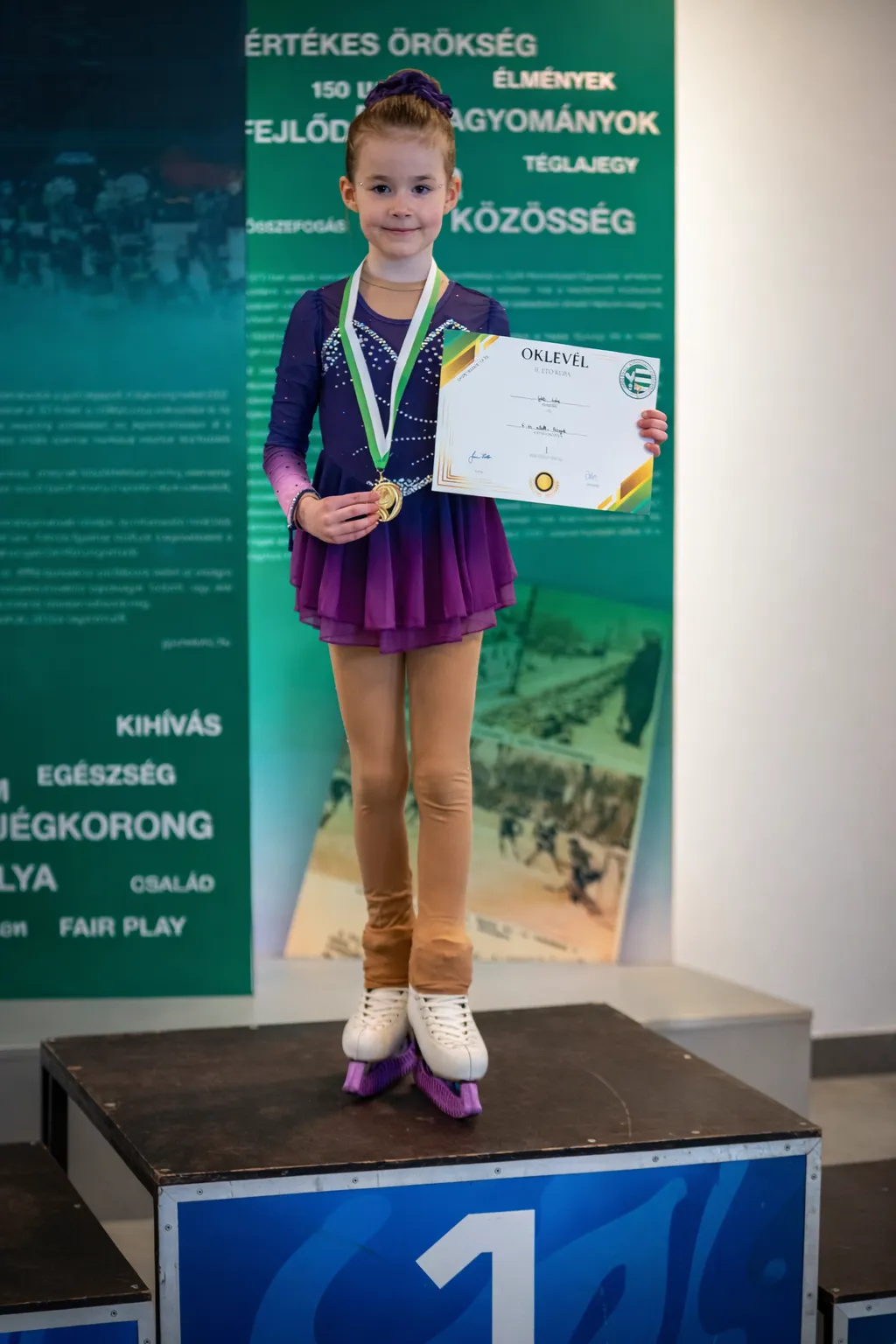 Léna a dobogó legefelsőbb fokán: már harmadszorra nyert aranyérmet   fotó: beküldött