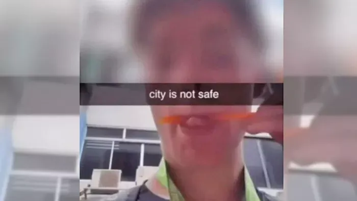 Megnyalt egy szívószálat, 2 év börtönt is kaphat a tinédzser