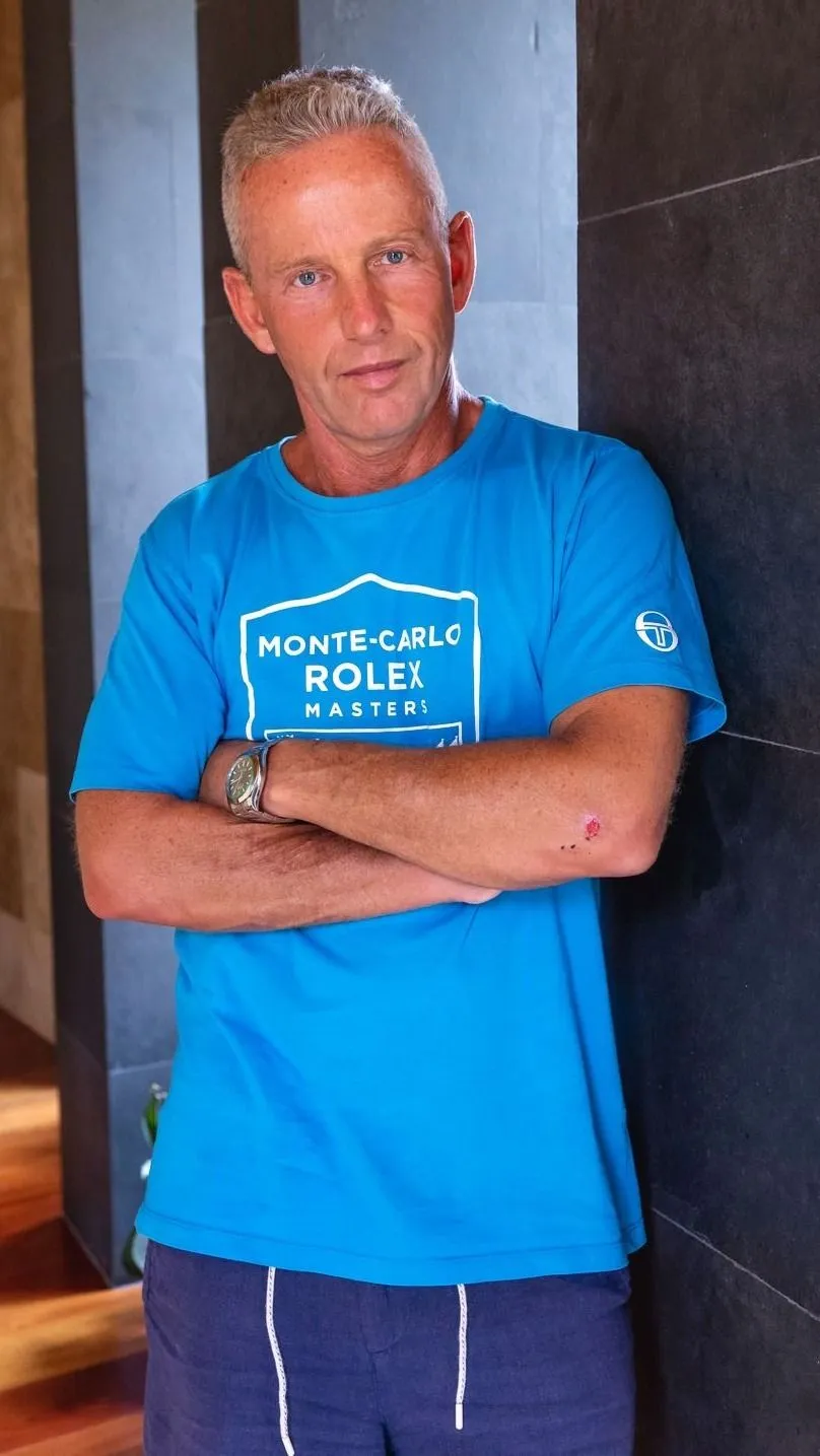 Schobert Norbi már tudja, hova húzza az x-et április 12-én!