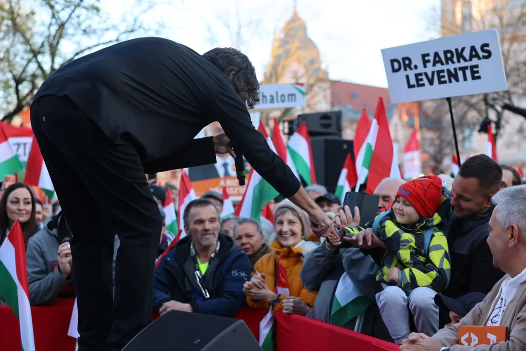 Orbán Viktor országjárás Szentes 2026_04_01