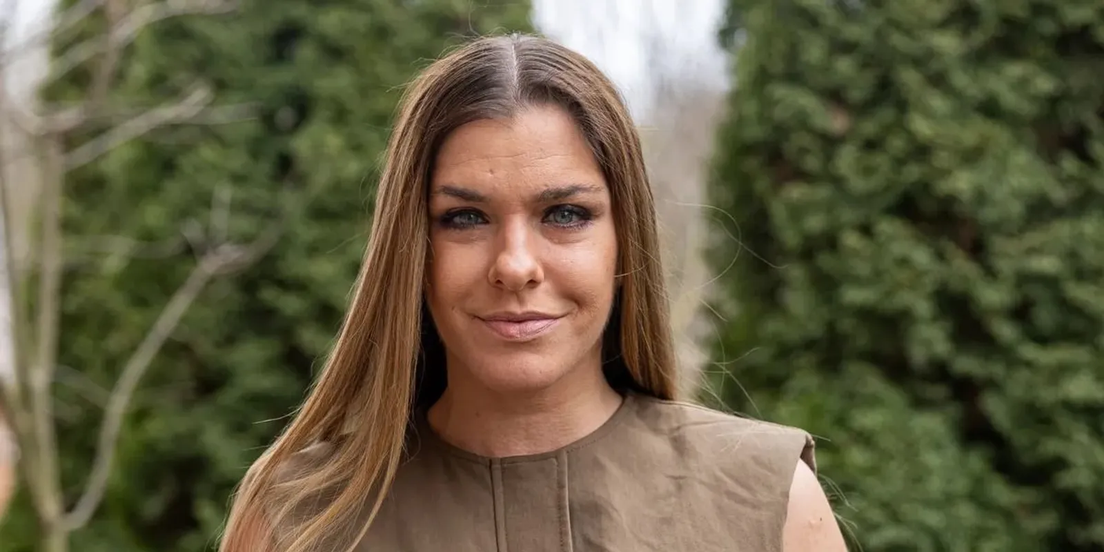 Dér Heni: "Biztonságos, békés jövőt"