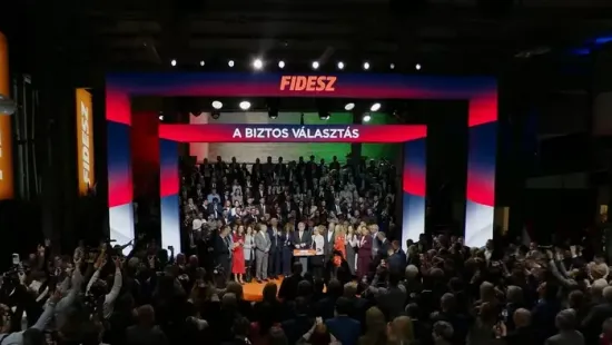 Letarolta az internetet a Fidesz kampánydala – elképesztően kreatív megoldások születtek