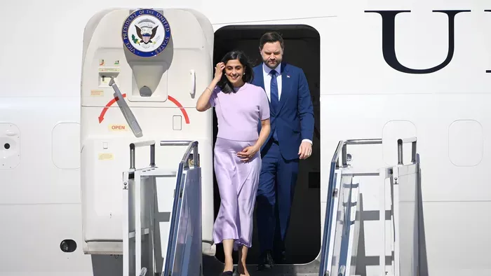 Megérkezett JD Vance, amerikai alelnök Magyarországra