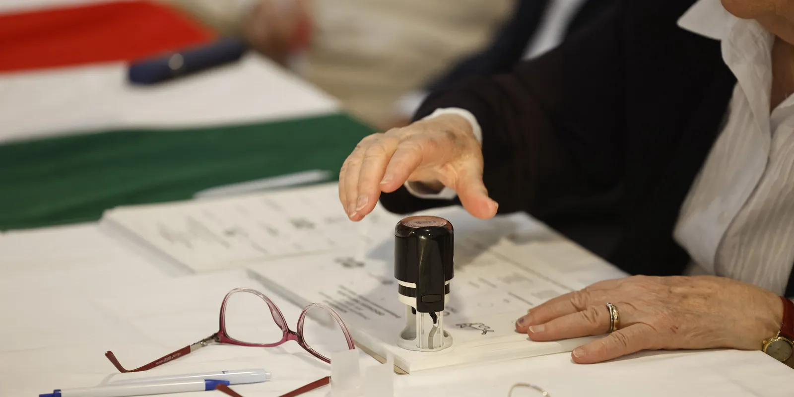 Rendkívüli eseménnyel indult a szavazás Szigetszentmiklóson