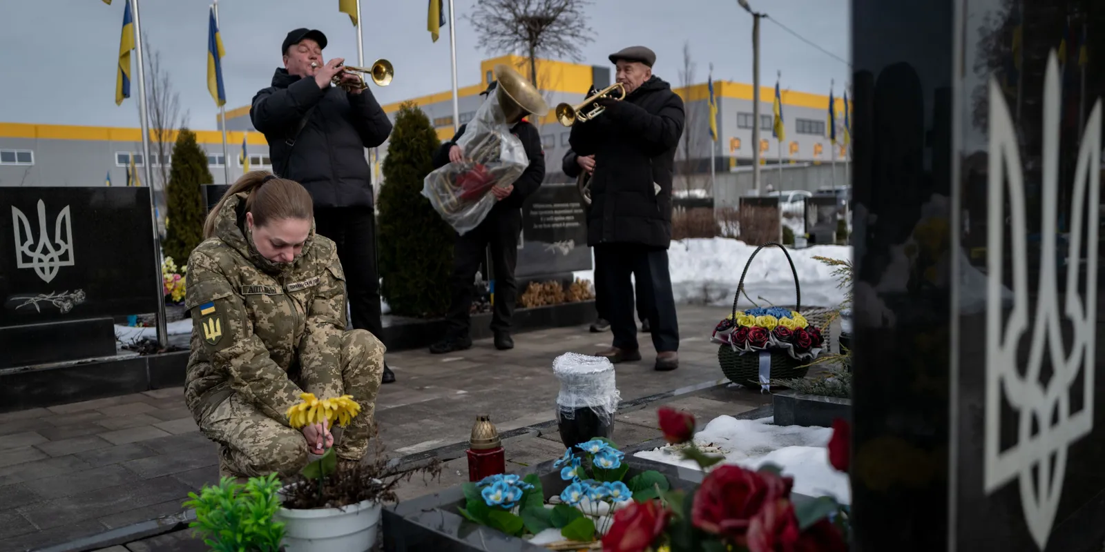 Nőként, édesanyaként, feleségként a háborúban