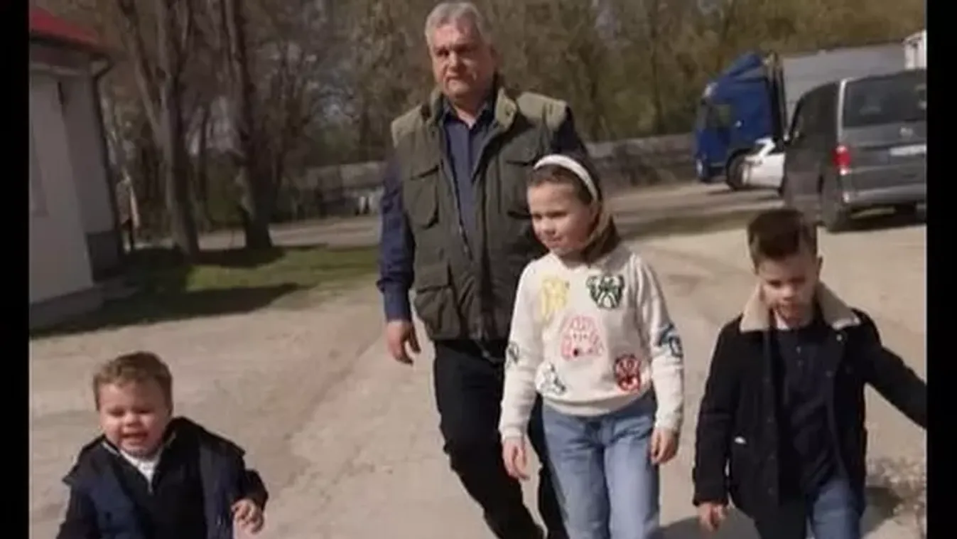 Elképesztően aranyos: Orbán Viktor pékségbe vitte unokáit