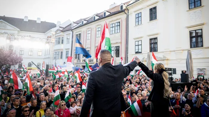 Radics Gigi és Curtis nagyot énekeltek Sopronban