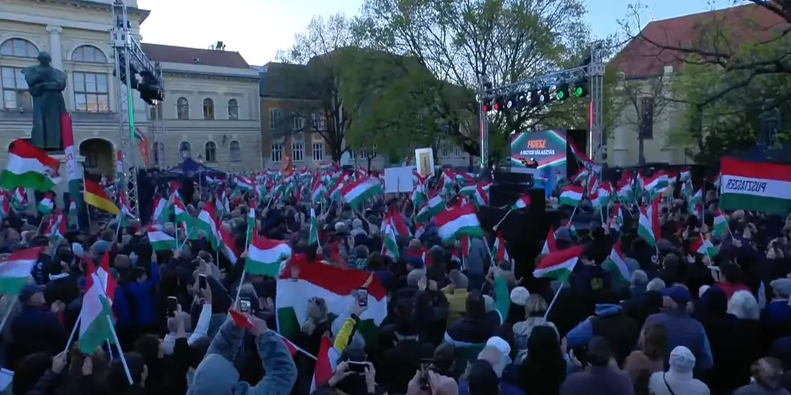 Orbán Viktor Szentesen: Mindenhol győzelemre állunk!