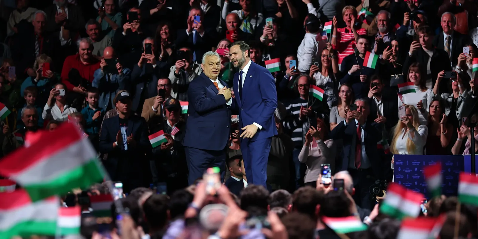 Amerikai alelnök: Álljanak ki vasárnap Orbán Viktorért!
