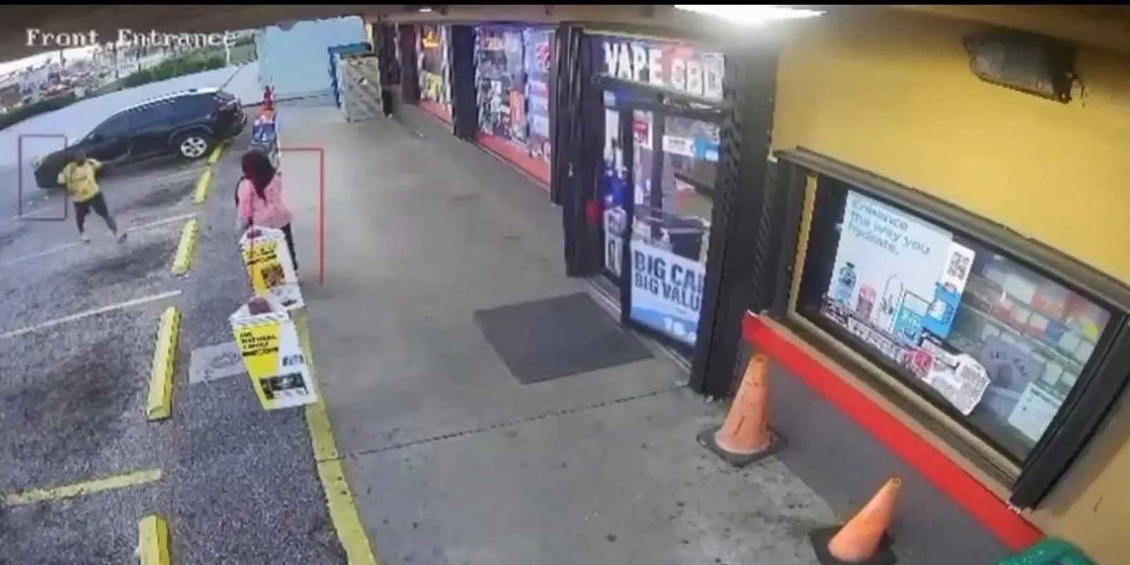 Migráns vert agyon egy anyát a nyílt utcán Floridában