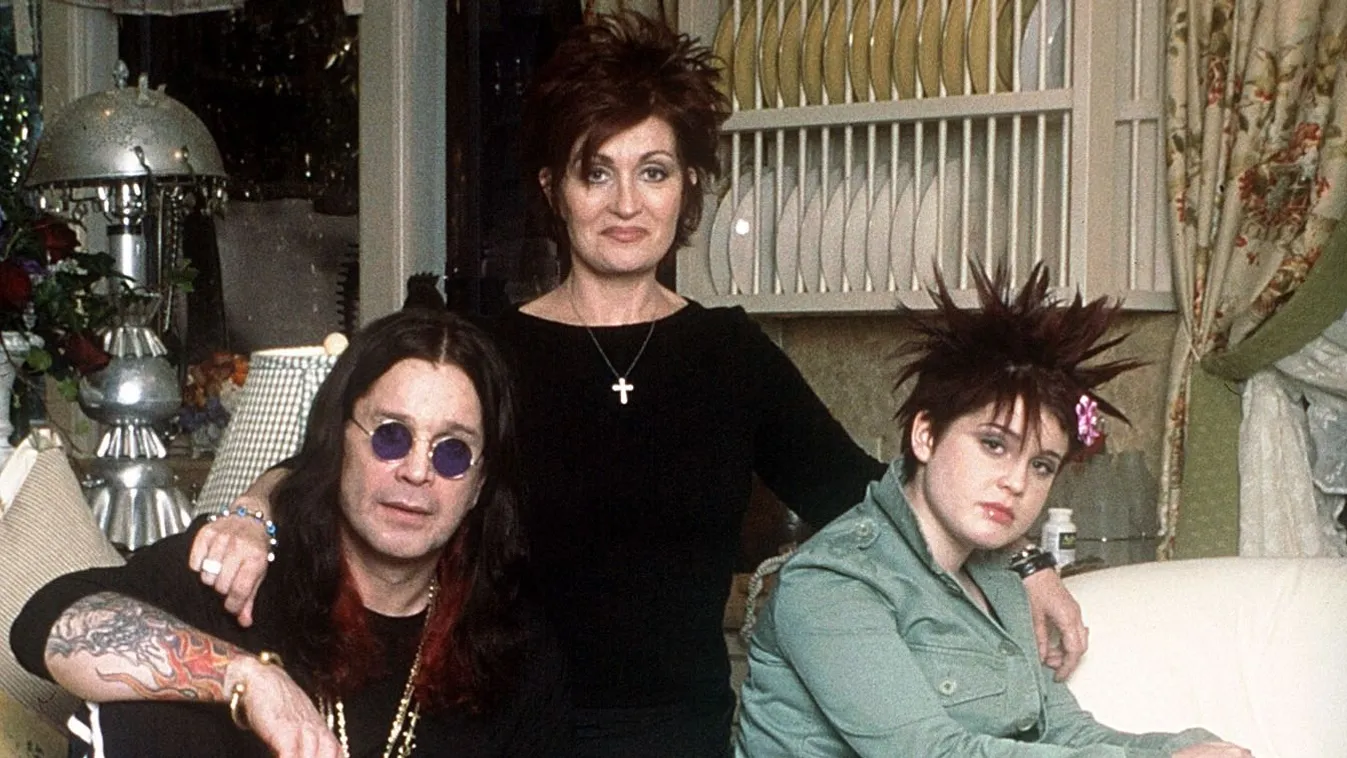 Zokogva vallott apjáról a gyászoló Kelly Osbourne