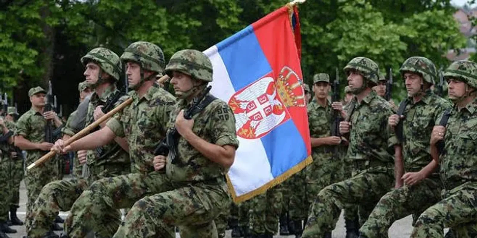 Szerbiában elkezdődik a sorkötelesek behívása