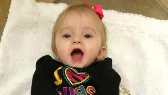 „Csak négy hetes volt” – 148 csontja tört el egy ritka betegség miatt a babának