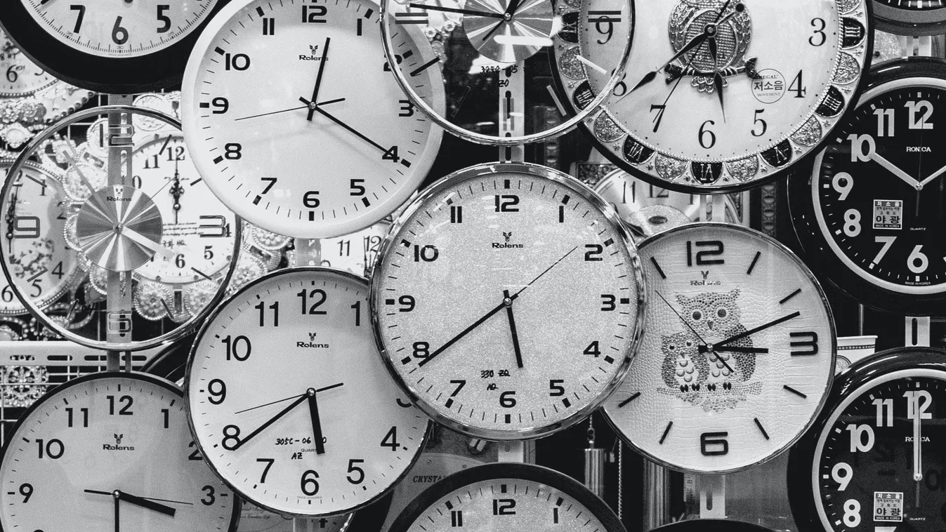 Döbbenetes: időutazót szúrtak ki egy 1943-as képen