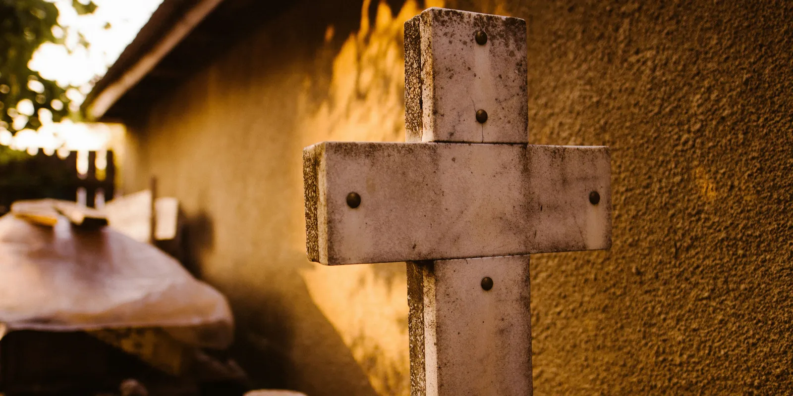 191 holttestre bukkantak egy temetkezési vállalkozásnál