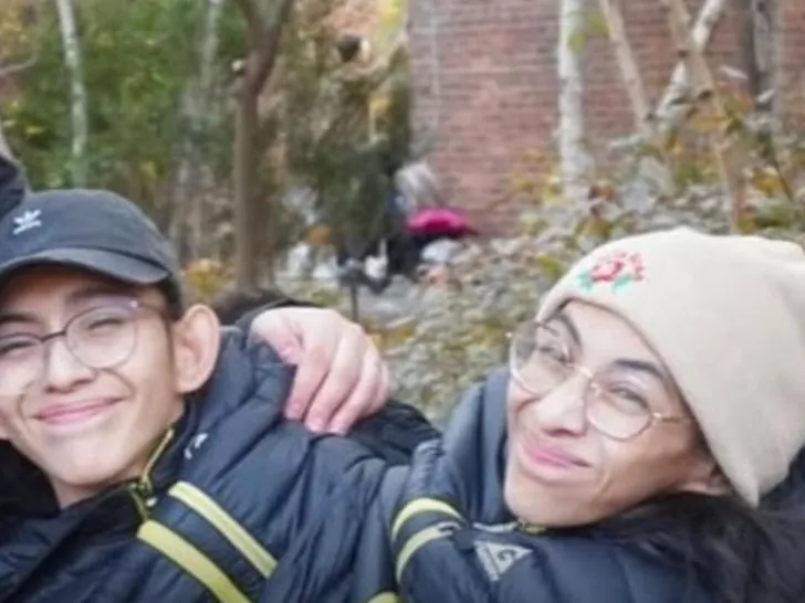 alt=Az összenőtt Andrade-ikrek körül az egyik már férjnél van és döntöttek a gyerekvállalásról is