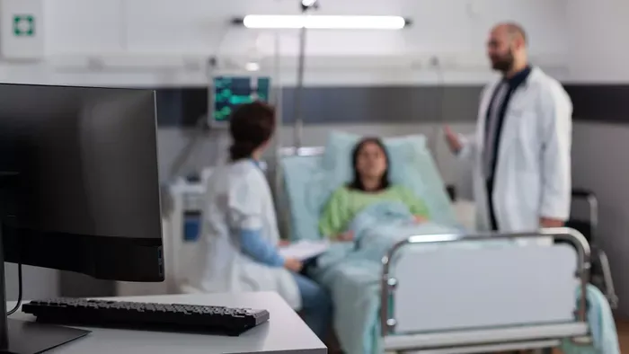 Hangok mentették meg egy nő életét, tumor volt a fejében