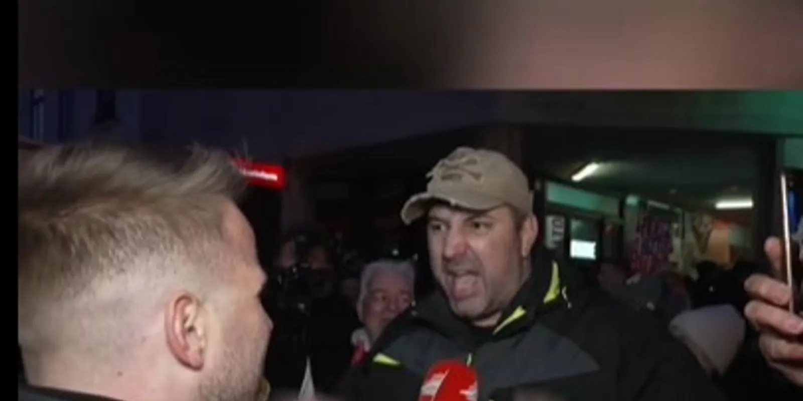 "Haljon meg a Fidesz, dögöljön meg!" - habzó szájjal őrjöngenek a tiszások