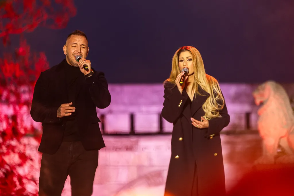 2026.04.11.Orbán Viktor-Kampány Záró-Országjárás-Budapest Szentháromság tér
Curtis és Radics Gigi