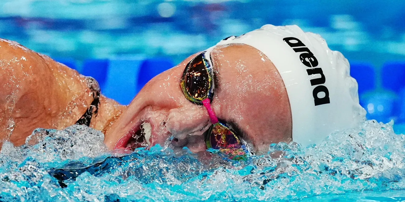 Shane Tusup mellett Jackl Vivien majdnem feladta az úszást