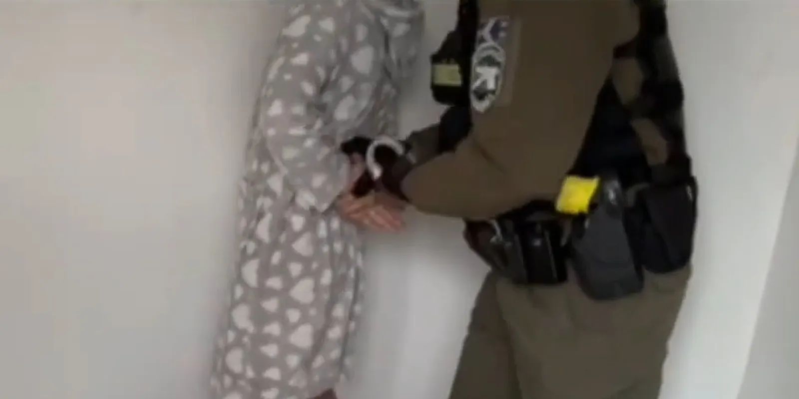 Szívecskés köntösben kapcsolták le a drogdílert a rendőrök