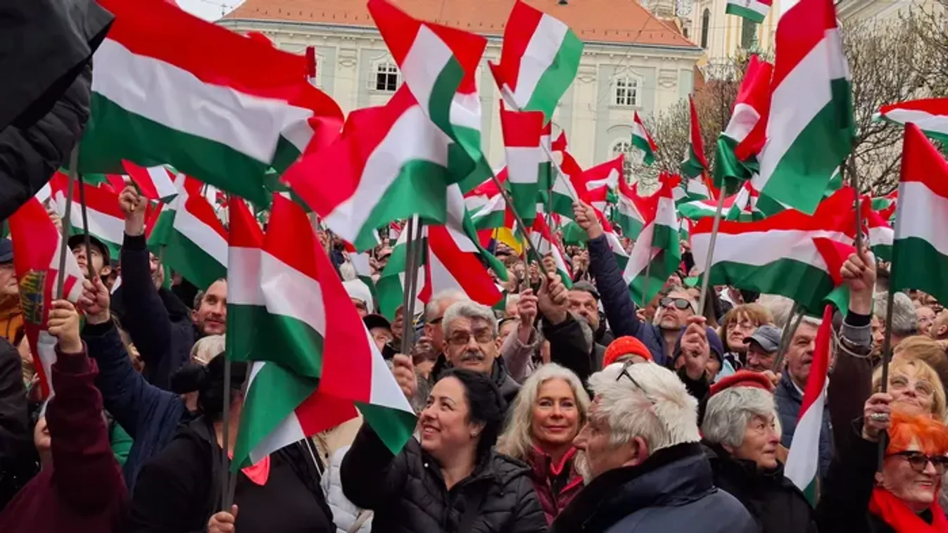 Hihetetlen embertömeg: elképesztő képek érkeztek az országjárás székesfehérvári állomásáról