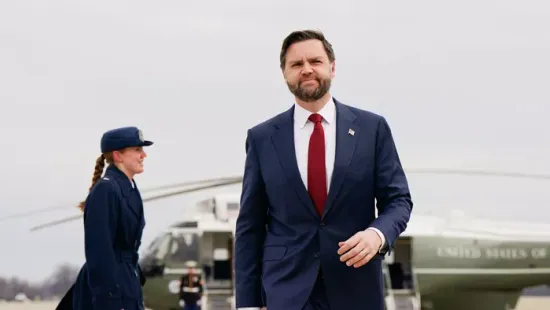 Magyarországra érkezik az USA alelnöke, a világpolitika egyik legbefolyásosabb alakja: JD Vance – de kicsoda ő valójában? Az élettörténete egyszerűen hihetetlen