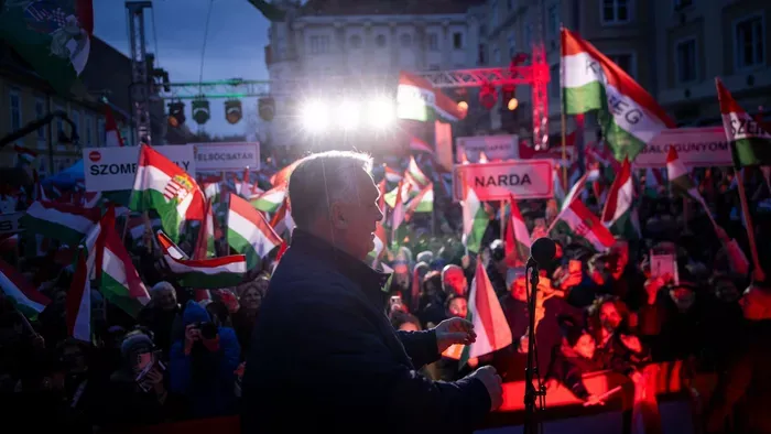 Itt nézheted élőben Orbán Viktor soproni országjárását