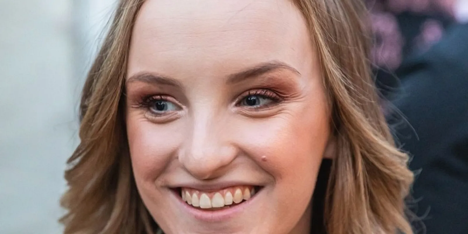 Szandi lánya megmutatta gömbölyödő pocakját