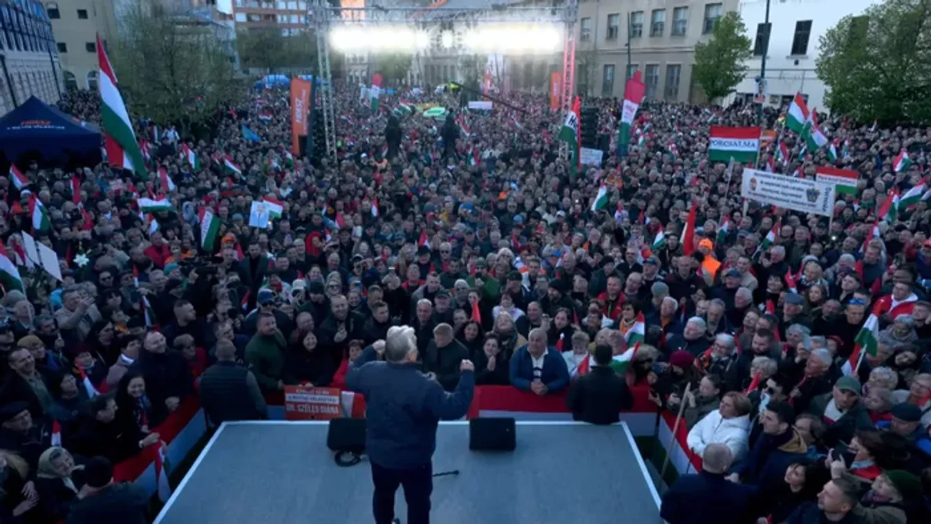 Orbán Viktor: Nem adjuk se a fiainkat, se a fegyvereinket, se a pénzünket Ukrajnába!