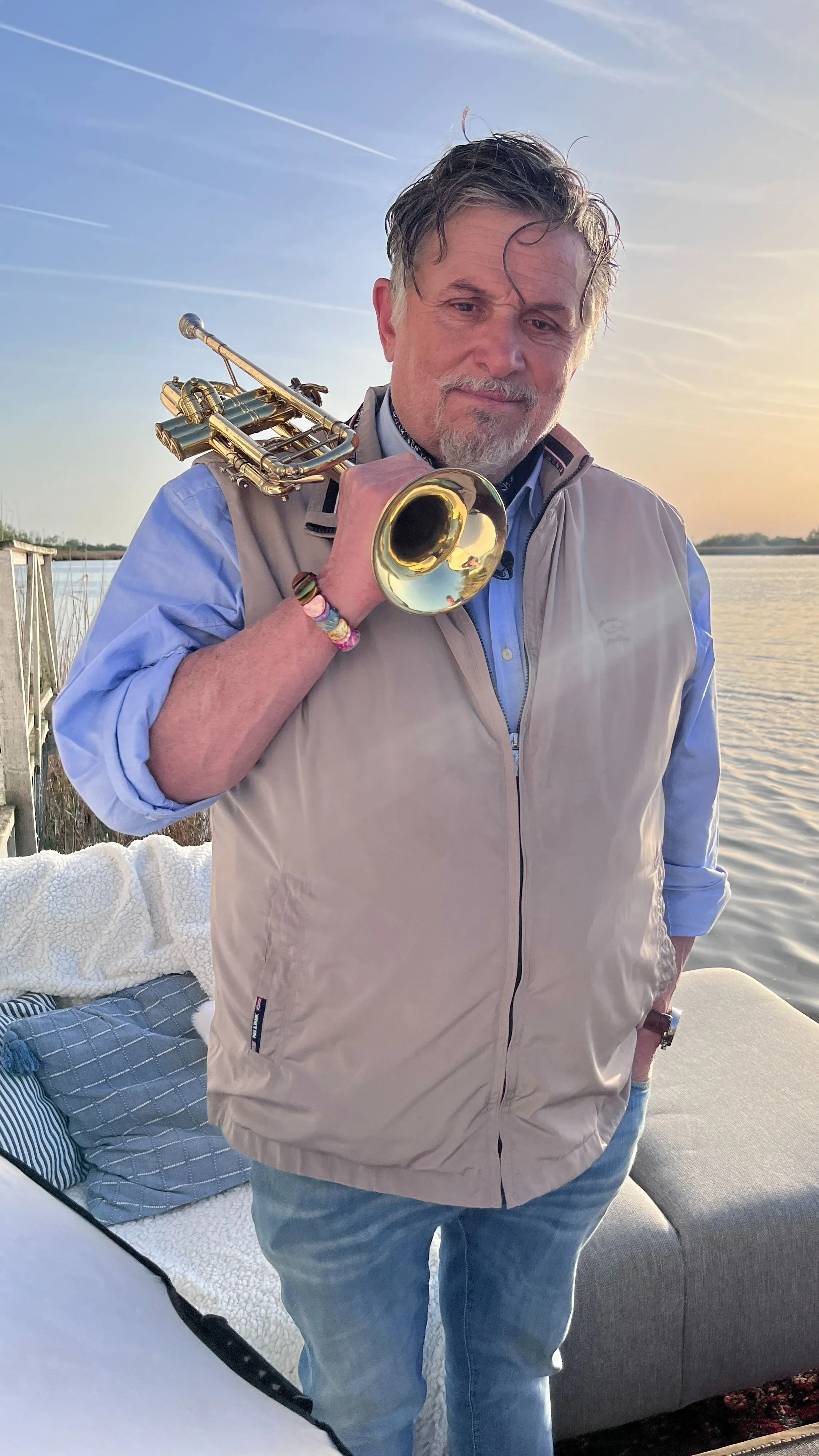 Csillagászati áron árulja Galambos Lajos a luxusbirtokát!