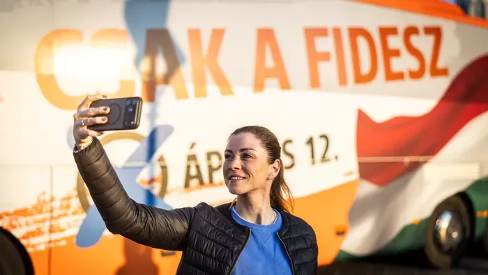 A szeretet és a béke a tét:Zavaros Eszter is Orbán Viktorral