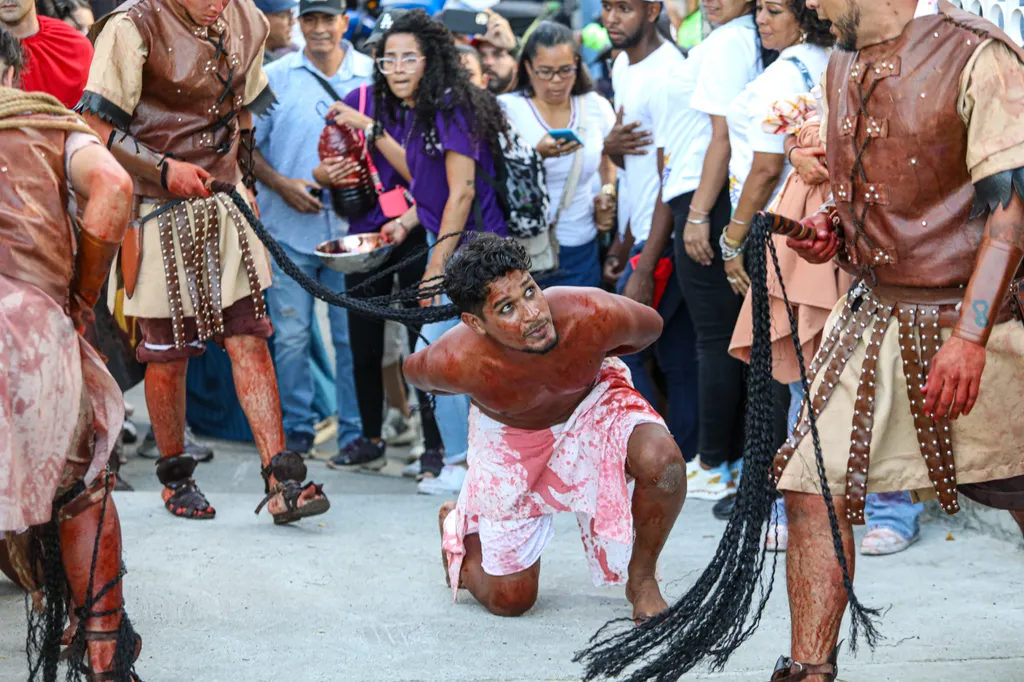 nagypéntek galéria