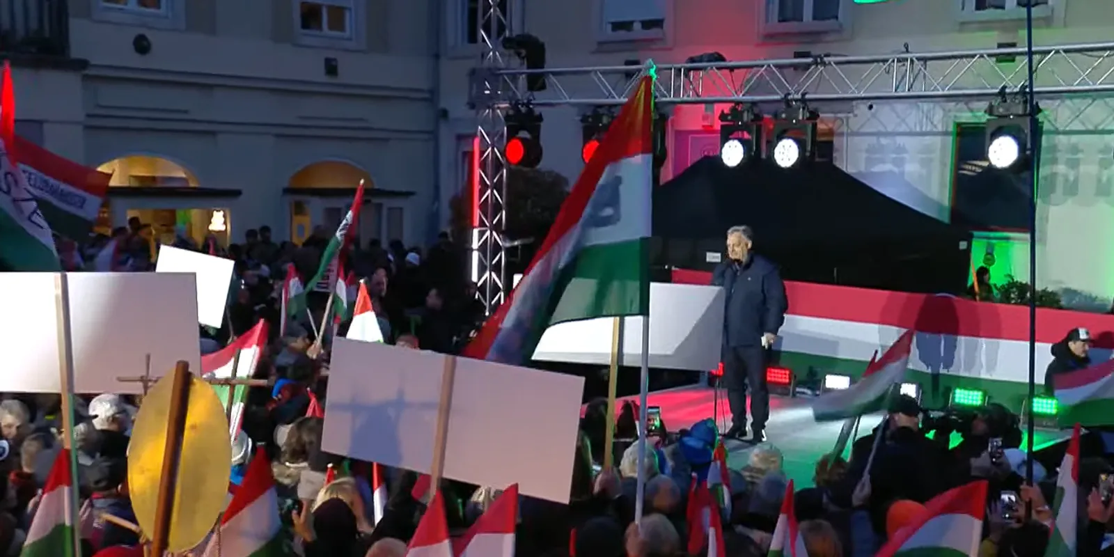 Folytatódik Orbán Viktor országjárása - kövesd velünk élőben