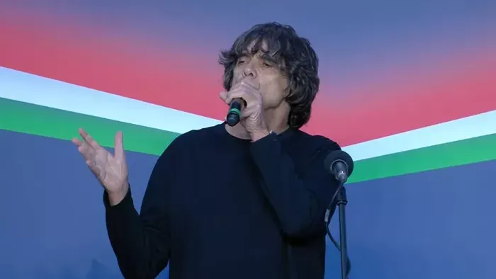 Takáts Tamás ismét hatalmasat énekelt Orbán Viktor országjárásán