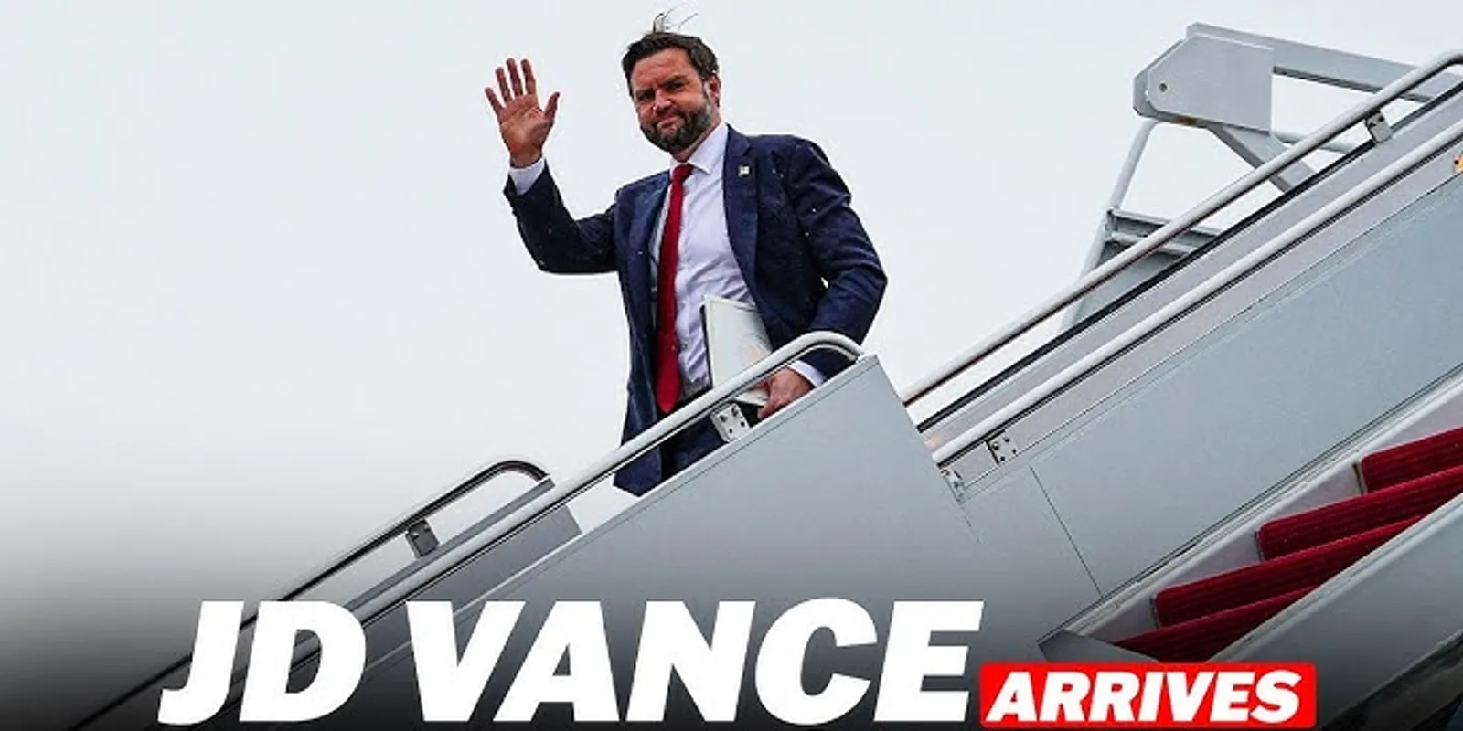 Megérkezett Budapestre az amerikai alelnök