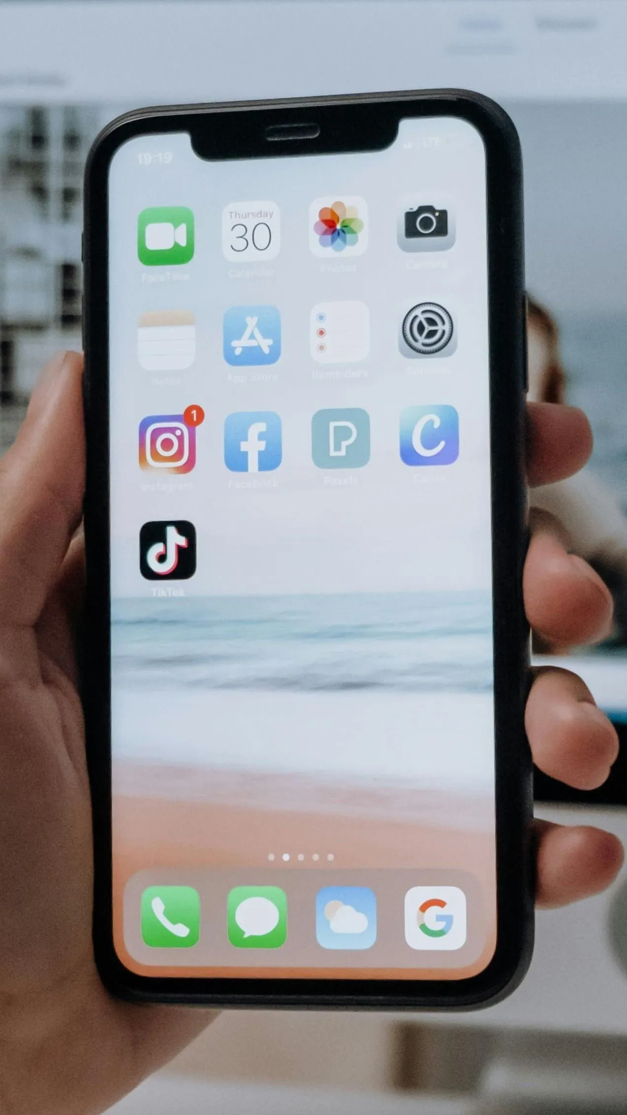 90 millió embert vertek át a Tiktokon a kamu kutyás sztorival