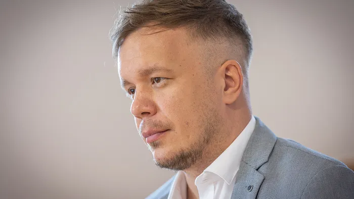 Elsőfokon 7 év börtönt kapott az egykori Megasztáros énekes, Fekete Dávid