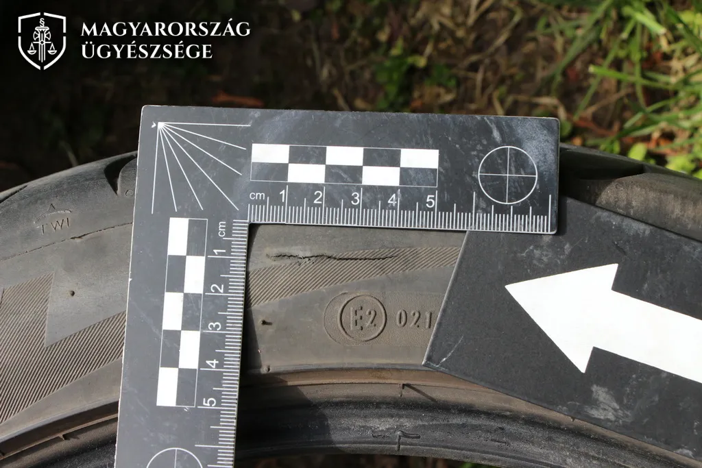 Összehangolt műveletben rabolt a símaszkos bűnbanda