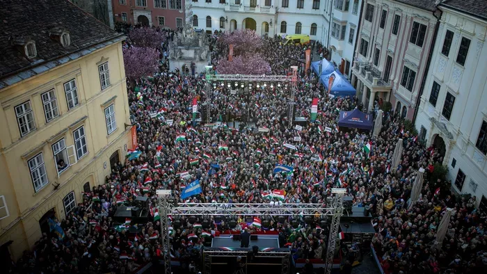 Orbán Viktor: a hívatlan vendégekkel is emberségesen bánunk