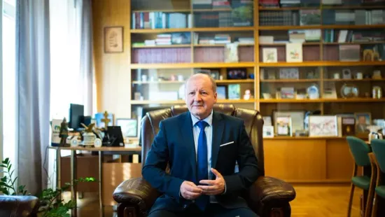 Sorsdöntő választás előtt állunk