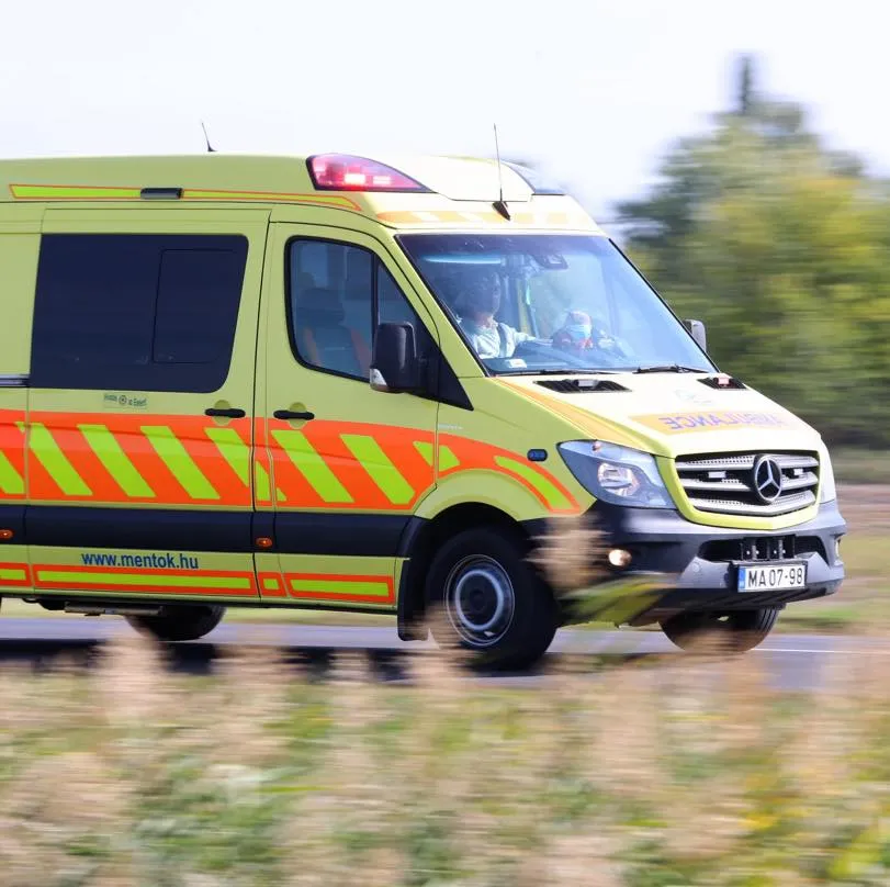 Mentőben jött világra a szabolcsi kislány