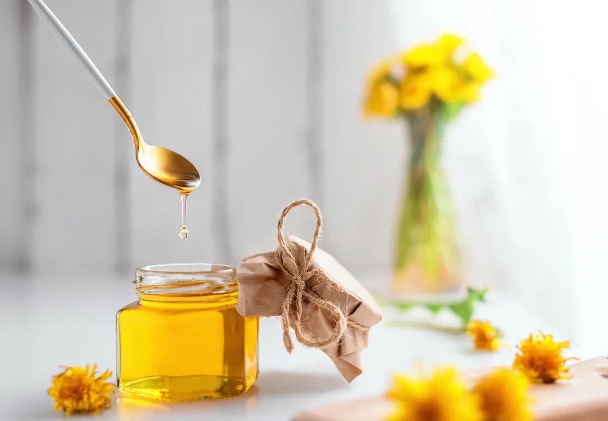 Dandelion,Honey,In,A,Jar,And,Fresh,Flowers