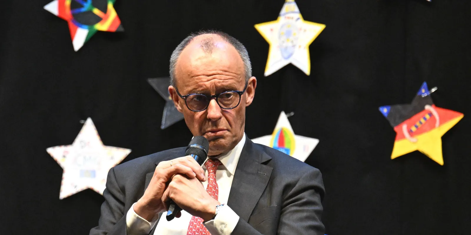 Merz kancellár szerint sikeres a migrációs politikája