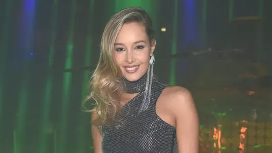 Mindenki róla beszél, címlapsztár lett Angliában az elvált magyar modell